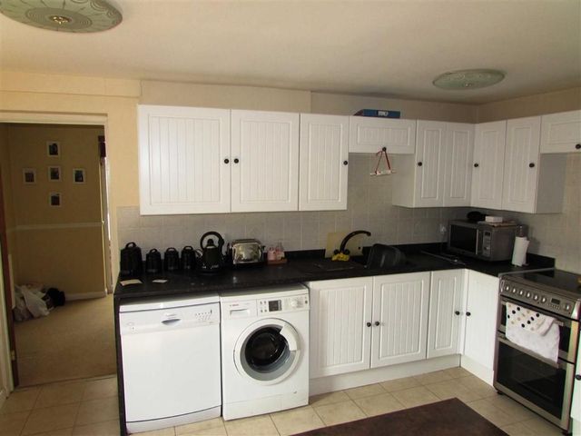  Image of 3 bedroom Property for sale in High Street Westoning Bedford MK45 at High Street Westoning Westoning, MK45 5JQ