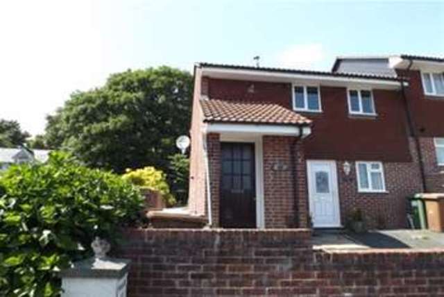  Image of 1 bedroom Flat to rent in Highfield Close Plymouth PL3 at Plymouth, PL3 6HW