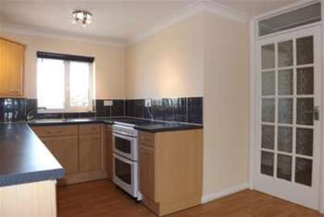  Image of 1 bedroom Flat to rent in Highfield Close Plymouth PL3 at Plymouth, PL3 6HW