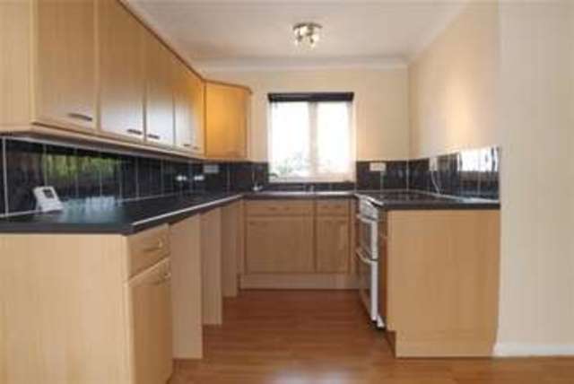  Image of 1 bedroom Flat to rent in Highfield Close Plymouth PL3 at Plymouth, PL3 6HW