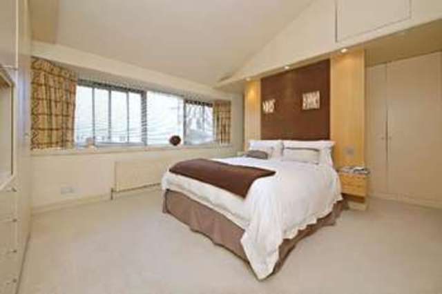 Image of 4 bedroom Detached house for sale in Highgate Close London N6 at Highgate Close  Highgate Village, N6 4SD