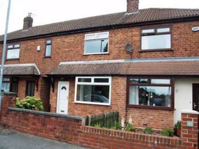  Image of 3 bedroom Terraced house to rent in Hilary Close Widnes WA8 at Hilary Close  Widnes, WA8 3HT