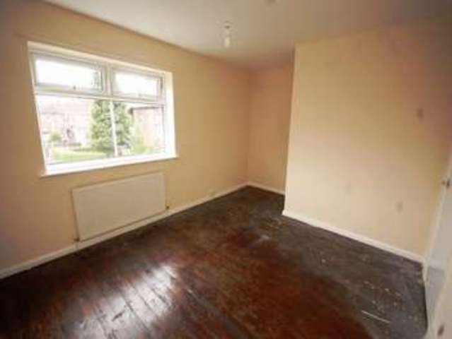  Image of 3 bedroom Terraced house to rent in Hilary Close Widnes WA8 at Hilary Close  Widnes, WA8 3HT