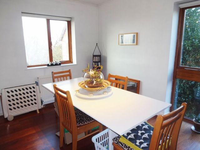  Image of 2 bedroom Detached house for sale in Hill Head Close Glastonbury BA6 at Hill Head Close  Glastonbury, BA6 8AL