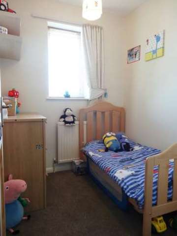  Image of 3 bedroom Semi-Detached house for sale in Hillborne Gardens Yeovil BA21 at Yeovil, BA21 3SA