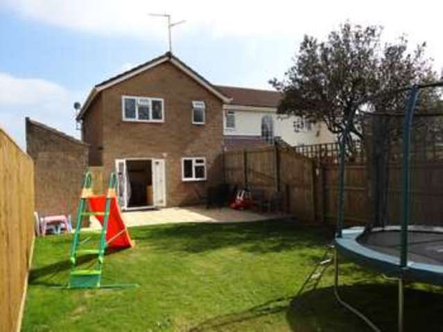  Image of 3 bedroom Semi-Detached house for sale in Hillborne Gardens Yeovil BA21 at Yeovil, BA21 3SA