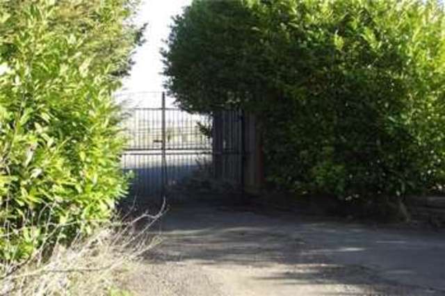  Image of 5 bedroom Detached house for sale in Harlington Road Toddington Dunstable LU5 at Toddington Dunstable Toddington, LU5 6HA