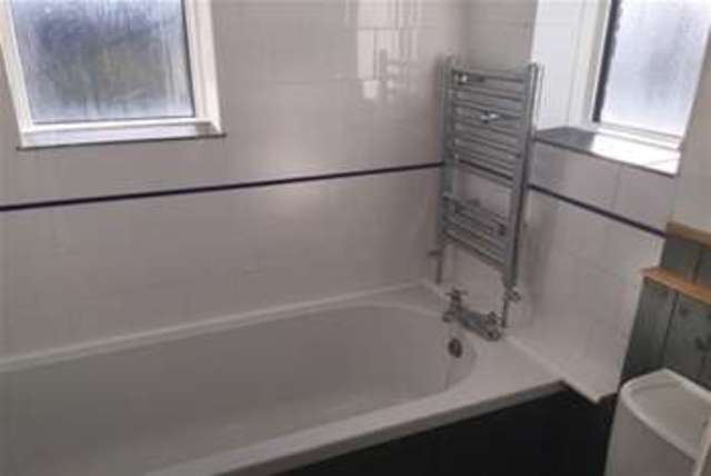  Image of 1 bedroom Flat to rent in Heathfield Road Hitchin SG5 at Hitchin, SG5 1TD