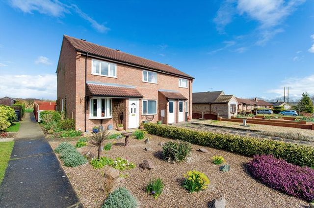  Image of 2 bedroom Detached house for sale in Holly Close Horncastle LN9 at Holly Close  Horncastle, LN9 5EX