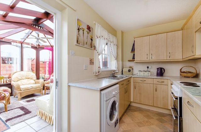  Image of 2 bedroom Detached house for sale in Holly Close Horncastle LN9 at Holly Close  Horncastle, LN9 5EX