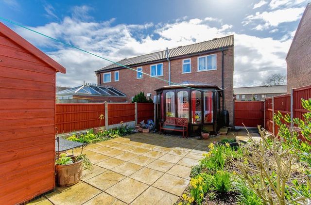 Image of 2 bedroom Detached house for sale in Holly Close Horncastle LN9 at Holly Close  Horncastle, LN9 5EX