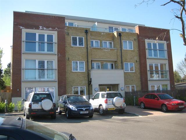  Image of 2 bedroom Property to rent in Homefield Place Croydon CR0 at Homefield Place Croydon Surrey, CR0 5PN