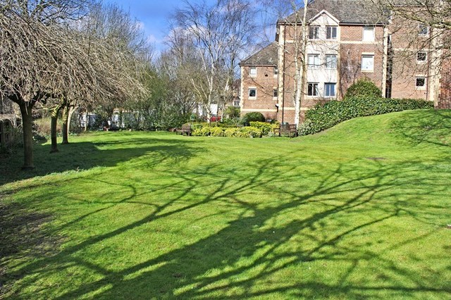  Image of 2 bedroom Retirement Property for sale in Jews Walk London SE26 at Jews Walk  Sydenham, SE26 4NN
