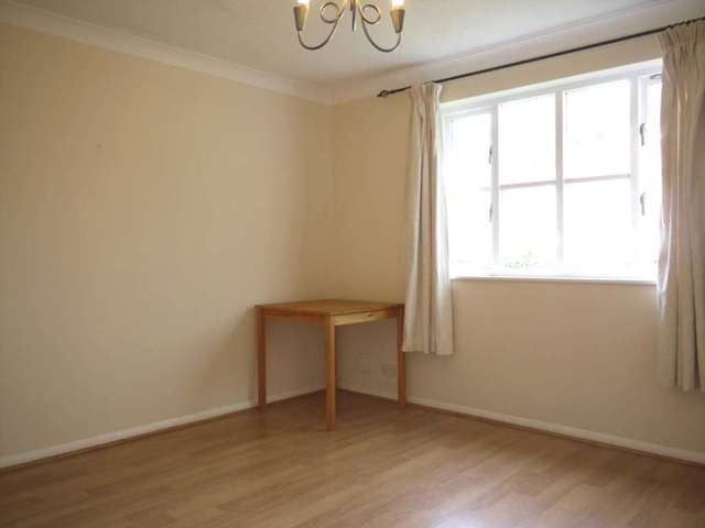  Image of 1 bedroom Apartment to rent in Horndean Road Bracknell RG12 at Horndean Road Forest Park Bracknell, RG12 0XQ