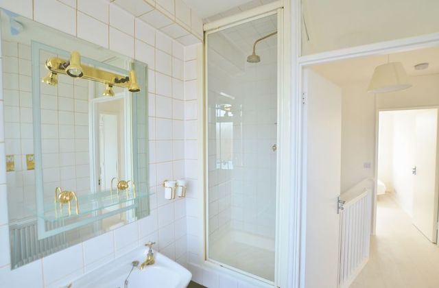  Image of 1 bedroom Property to rent in Amhurst Road London E8 at Amhurst Road  London, E8 1LN