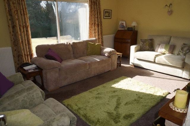  Image of 3 bedroom Detached house for sale in Hunters Lane Tattershall Lincoln LN4 at Hunters Lane  TATTERSHALL, LN4 4PB