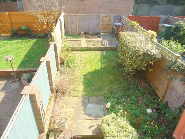  Image of 2 bedroom Detached house for sale in Hunters Oak Hemel Hempstead HP2 at Hunters Oak  Hemel Hempstead, HP2 7SN