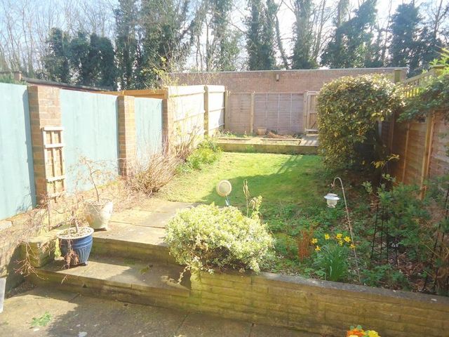  Image of 2 bedroom Detached house for sale in Hunters Oak Hemel Hempstead HP2 at Hunters Oak  Hemel Hempstead, HP2 7SN