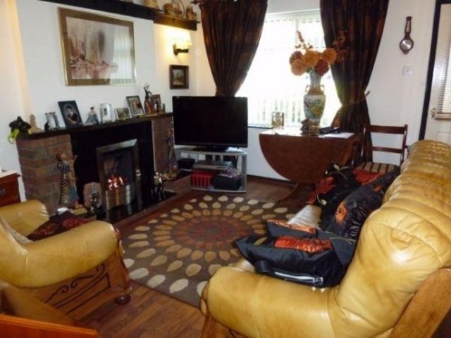  Image of 2 bedroom Property for sale in Hydale Court Low Moor Bradford BD12 at Bradford West Yorkshire Bradford, BD12 0EQ