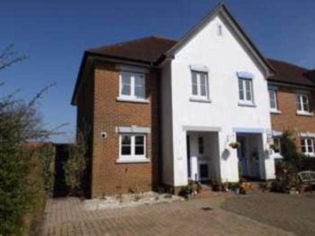  Image of 3 bedroom End of Terrace for sale in Sir Christopher Court Hythe Southampton SO45 at Hythe Southampton Hythe, SO45 6JR