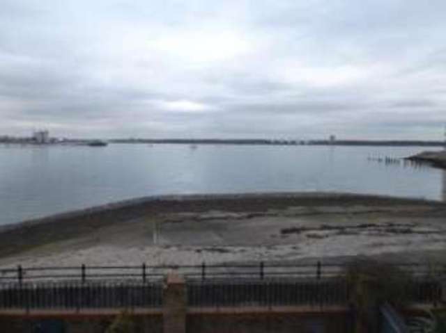  Image of 3 bedroom End of Terrace for sale in Sir Christopher Court Hythe Southampton SO45 at Hythe Southampton Hythe, SO45 6JR