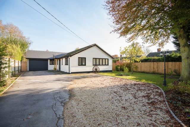  Image of 3 bedroom Detached house to rent in Worminghall Road Ickford Aylesbury HP18 at Worminghall Road Ickford Aylesbury, HP18 9JD