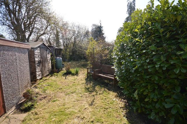  Image of 2 bedroom Detached house for sale in Icknield Way Luton LU3 at Icknield Way  Luton, LU3 2BX