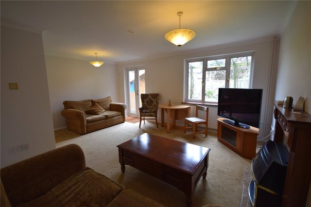 Image of 3 bedroom Detached house to rent in Ilfracombe Way Lower Earley Reading RG6 at Lower Earley Reading Sindlesham, RG6 3AQ