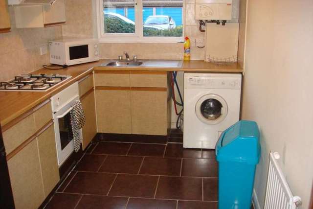  Image of 1 bedroom Flat to rent in Station Road Harrow-on-the-Hill Harrow HA1 at Station Road  Harrow, HA1 2RX