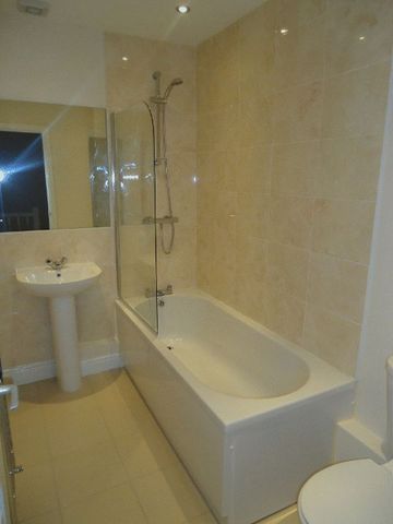  Image of 3 bedroom Terraced house to rent in James Street Garston Liverpool L19 at James Street Garston Liverpool, L19 2LS