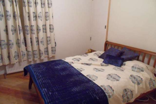  Image of 2 bedroom Semi-Detached house to rent in Jedburgh Road London E13 at Jedburgh Road Plaistow London, E13 9LG