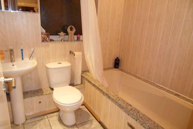  Image of 2 bedroom Semi-Detached house to rent in Jedburgh Road London E13 at Jedburgh Road Plaistow London, E13 9LG