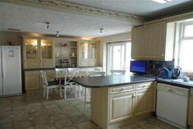  Image of 5 bedroom Detached house to rent in Kedleston Road Allestree Derby DE22 at Derby, DE22 2ND