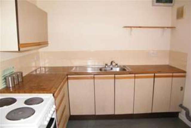  Image of 2 bedroom Flat to rent in Kelmarsh Avenue Wigston LE18 at Wigston, LE18 3QW