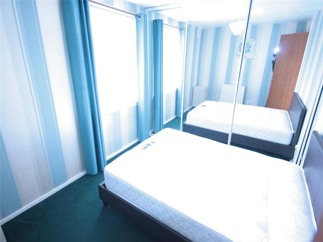  Image of 3 bedroom Flat to rent in Kerrycroy Avenue Glasgow G42 at Toryglen Glasgow Glasgow, G42 0BQ