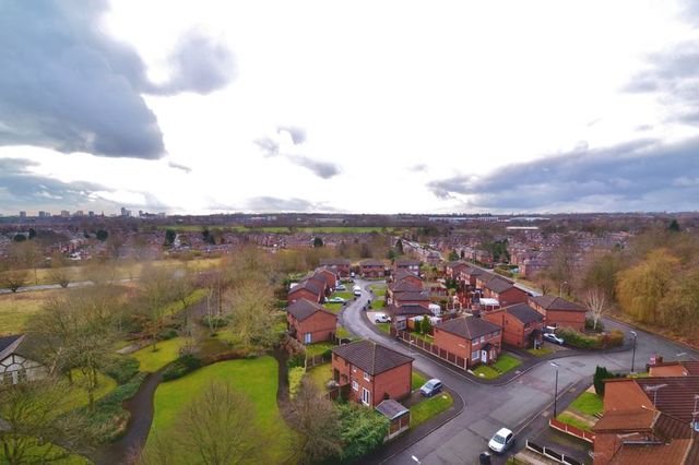  Image of 1 bedroom Flat to rent in Kersal Way Salford M7 at Kersal Way  Salford, M7 3ST