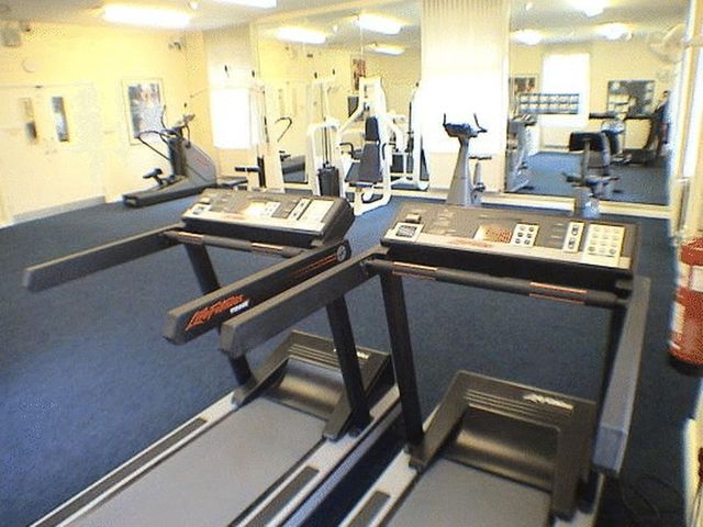  Image of 1 bedroom Flat to rent in Kersal Way Salford M7 at Kersal Way  Salford, M7 3ST