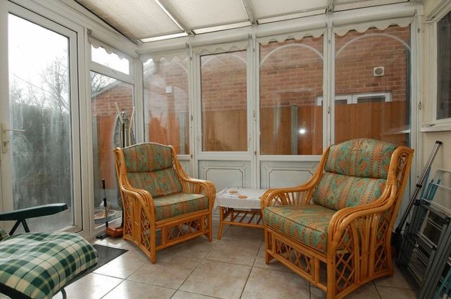  Image of 3 bedroom Semi-Detached house for sale in Croft Avenue Kidlington OX5 at Croft Avenue  Kidlington, OX5 2HT