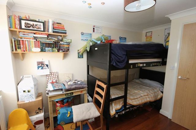  Image of 2 bedroom Flat for sale in Oxford Road Kidlington OX5 at Oxford Road  Kidlington, OX5 1FN