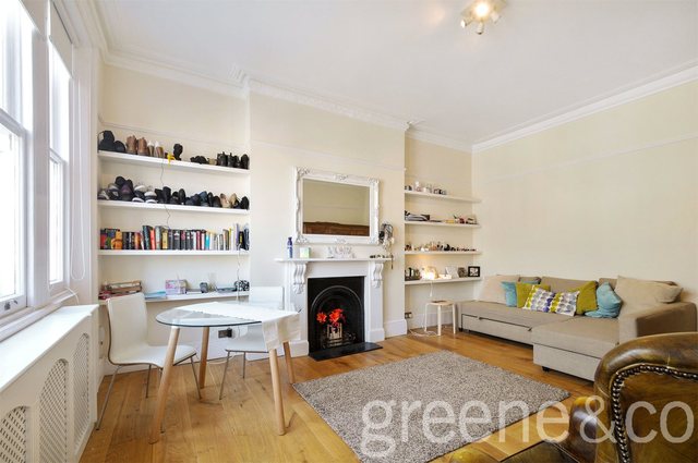 Image of Flat to rent in King Henrys Road London NW3 at Primrose Hill London Camden, NW3 3QR