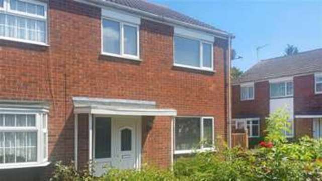  Image of 3 bedroom Semi-Detached house for sale in Kingfisher Drive Chatham ME5 at Walderslade Chatham Chatham, ME5 7NY
