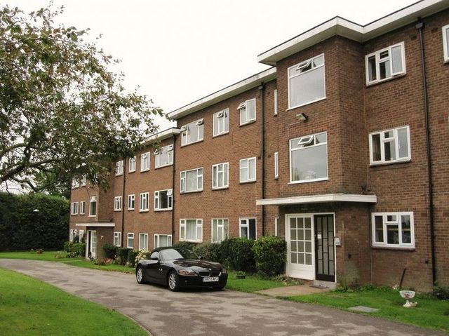  Image of 1 bedroom Flat to rent in Hill Village Road Sutton Coldfield B75 at Hill Village Four Oaks Birmingham, B75 5DP