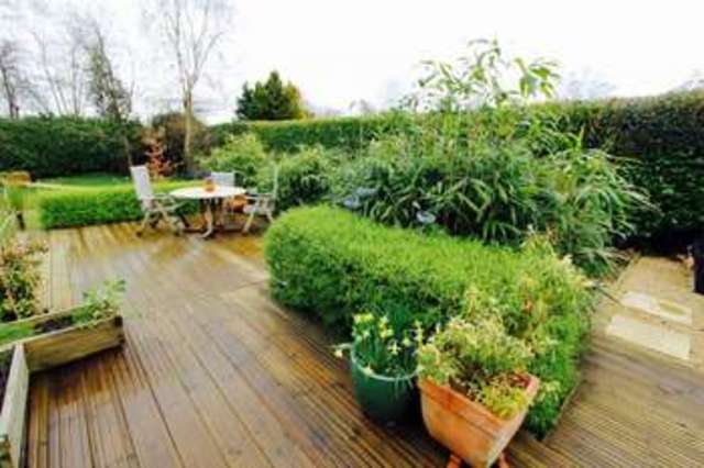  Image of 3 bedroom Detached house for sale in Kings Lane South Heath Great Missenden HP16 at SOUTH HEATH HP16 SOUTH HEATH, HP16 0QY