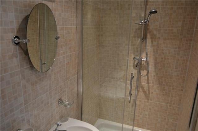  Image of 2 bedroom Flat to rent in Amherst Road Tunbridge Wells TN4 at 7 Amherst Road  Kent, TN4 9LG