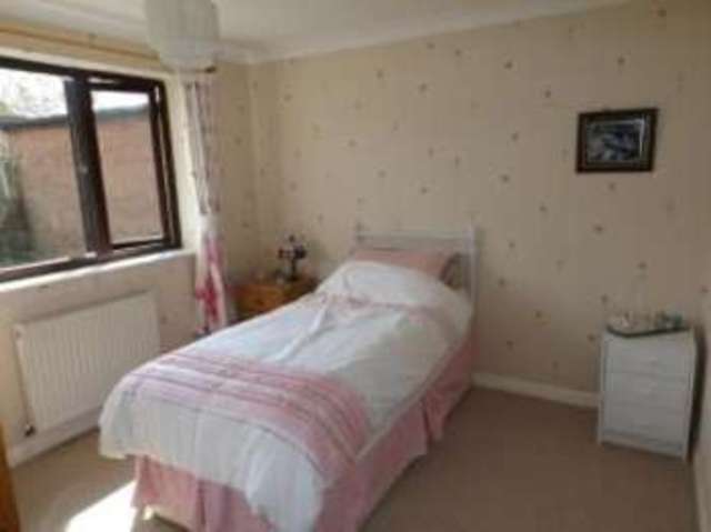  Image of 2 bedroom Bungalow for sale in Kirmington Close Lincoln LN6 at Lincoln Lincolnshire Swallow Beck, LN6 0SG