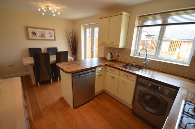  Image of 3 bedroom Terraced house for sale in Knavesmire Avenue Dinnington Sheffield S25 at Knavesmire Avenue Dinnington Sheffield, S25 3RP