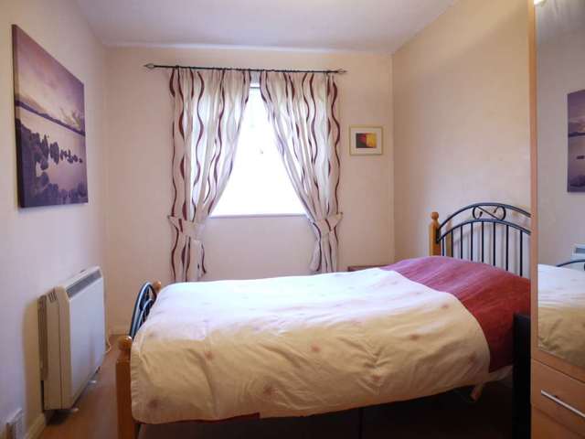  Image of 1 bedroom Apartment to rent in Ladybank Bracknell RG12 at Ladybank  Bracknell, RG12 7HA