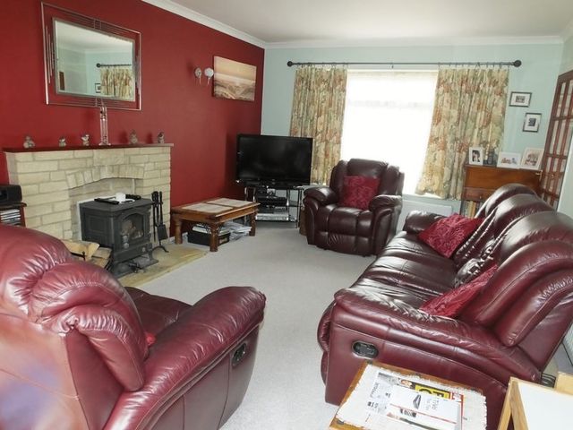  Image of 3 bedroom Detached house for sale in Sandown Avenue Swindon SN3 at Sandown Avenue Lakeside Swindon, SN3 1QQ