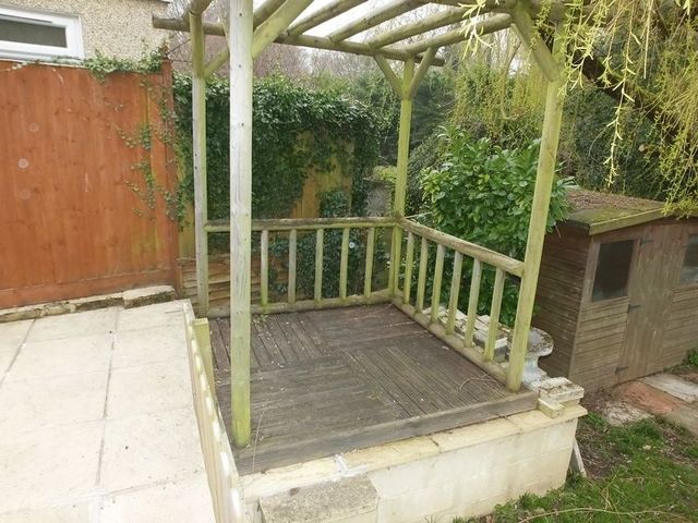  Image of 3 bedroom Detached house for sale in Sandown Avenue Swindon SN3 at Sandown Avenue Lakeside Swindon, SN3 1QQ