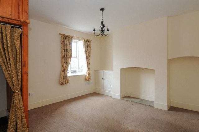 2 Bedroom Terraced House For Sale In Lakeside Cottages Standish